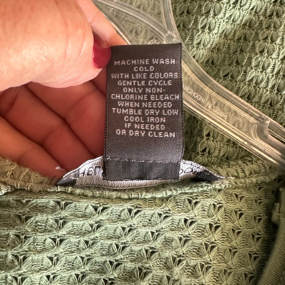 Women’s Sweater / Tunic / Blouse, Size Medium - Picture 8 of 8